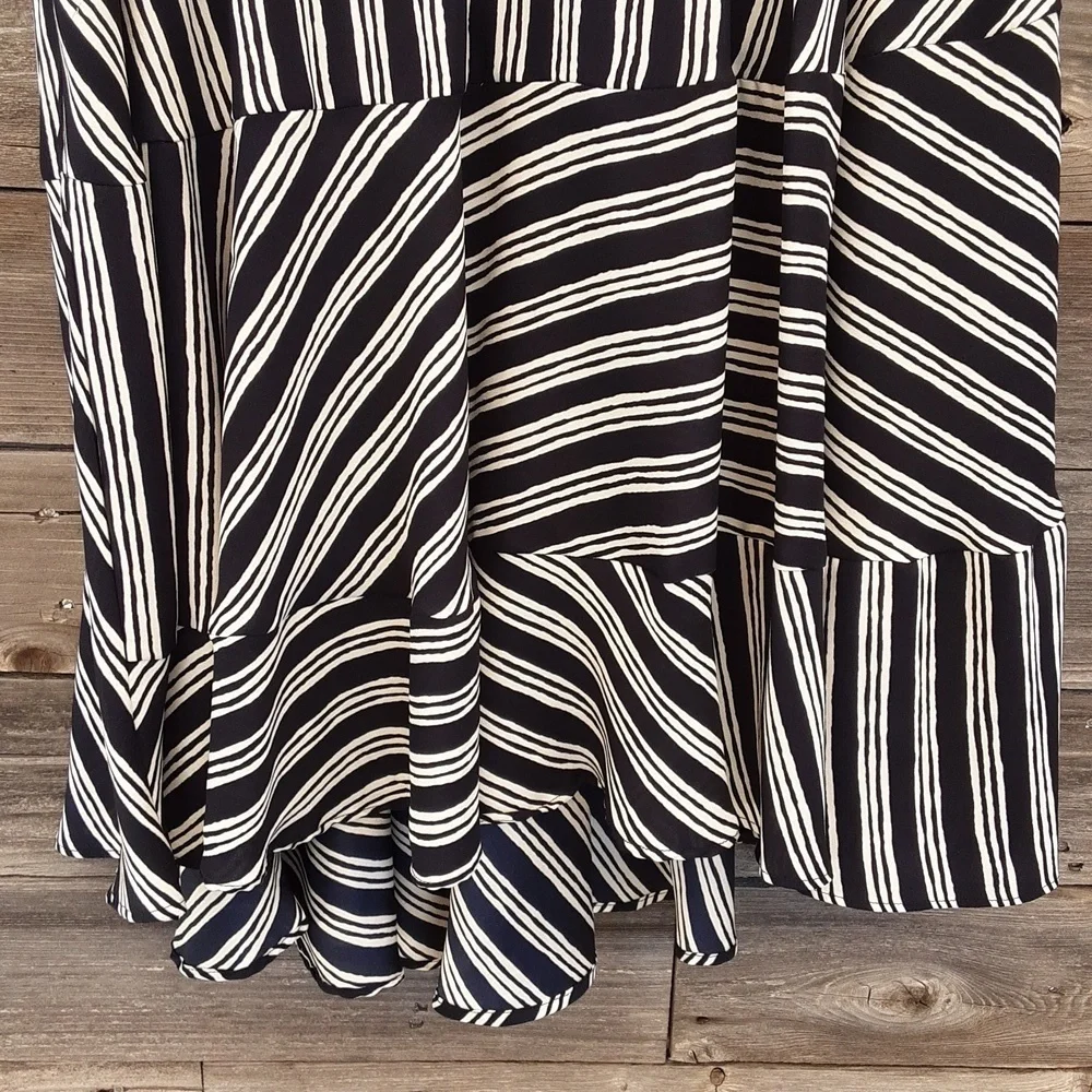 Loft blue & white striped skirt size XL